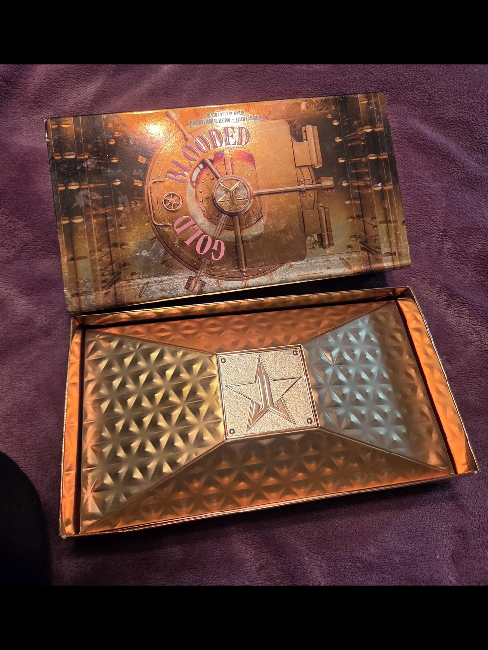 Jeffree Star Blooded Gold Collector Palette - Metallic Gold